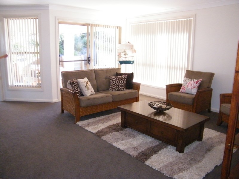 17 Manara  Crescent, Forster NSW 2428