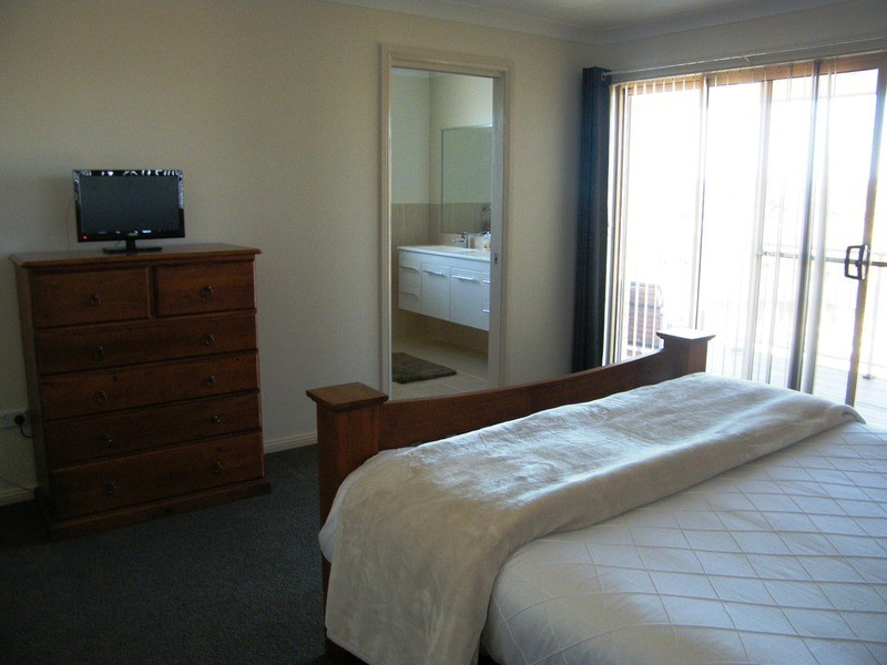 17 Manara  Crescent, Forster NSW 2428