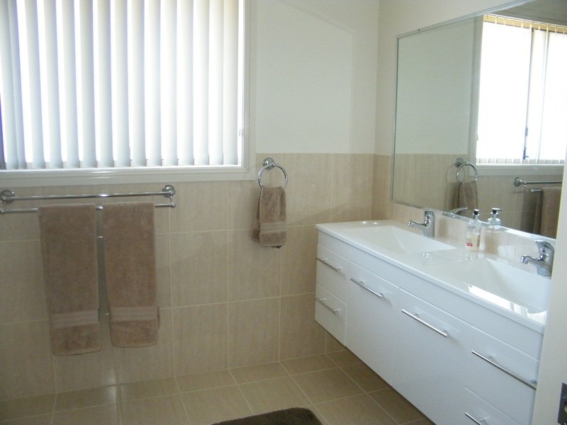 17 Manara  Crescent, Forster NSW 2428