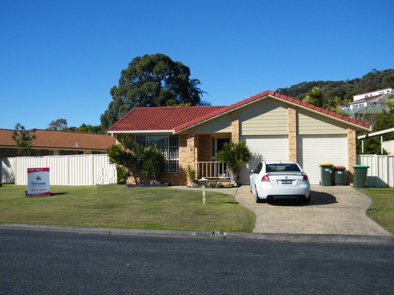 4 Cocos  Crescent, Forster NSW 2428