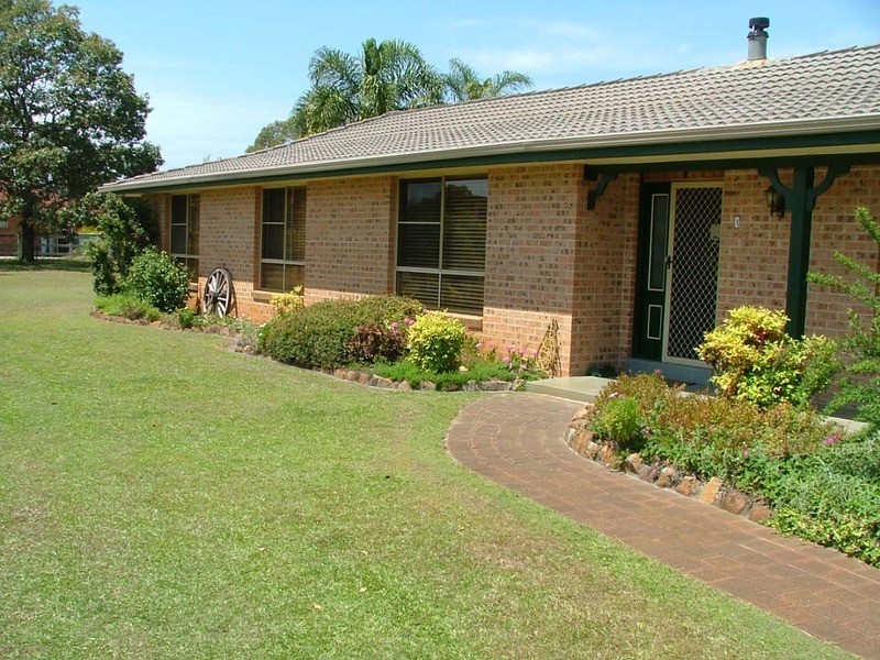 1 Bernborough Close, Tuncurry NSW 2428