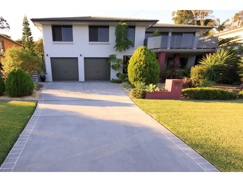 5 Gleeson Avenue, Forster NSW 2428