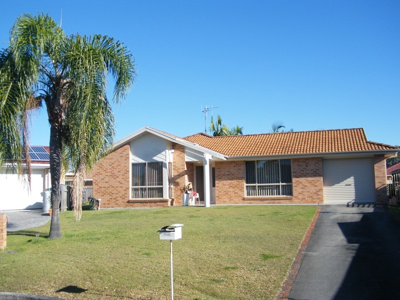 4 Colin  Place, Forster NSW 2428