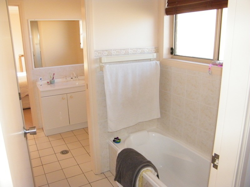 4 Colin  Place, Forster NSW 2428