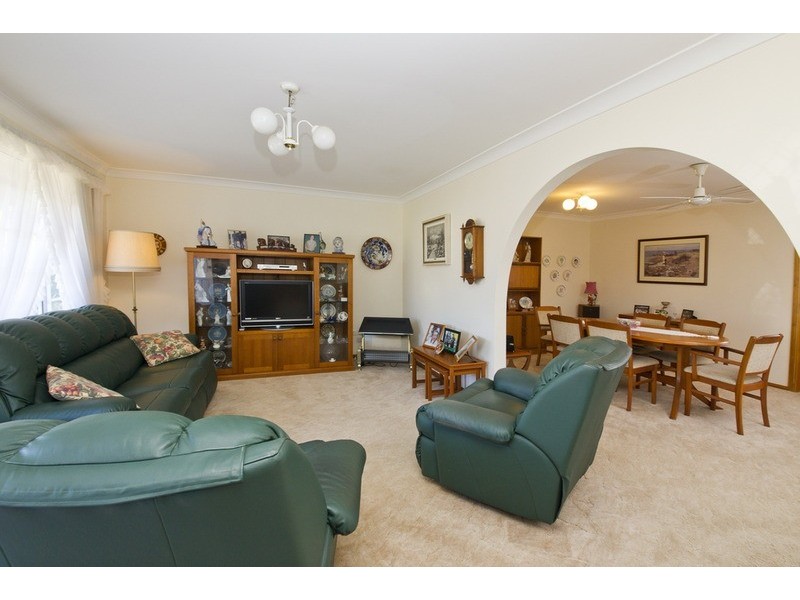 17 Friendship Key, Forster NSW 2428