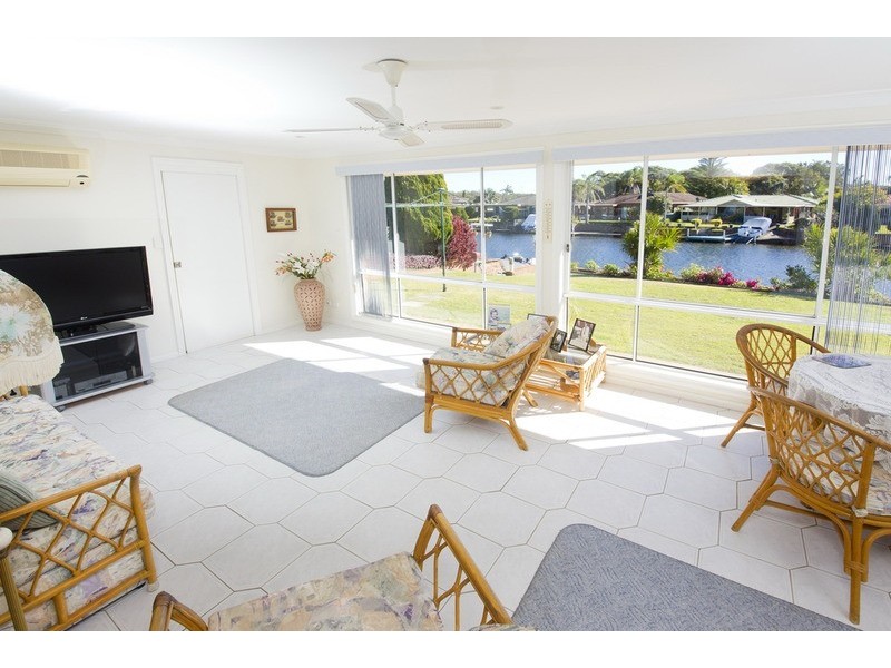 17 Friendship Key, Forster NSW 2428