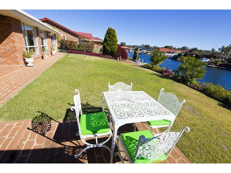17 Friendship Key, Forster NSW 2428