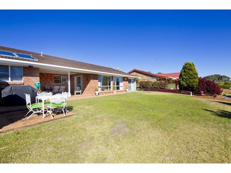 17 Friendship Key, Forster NSW 2428