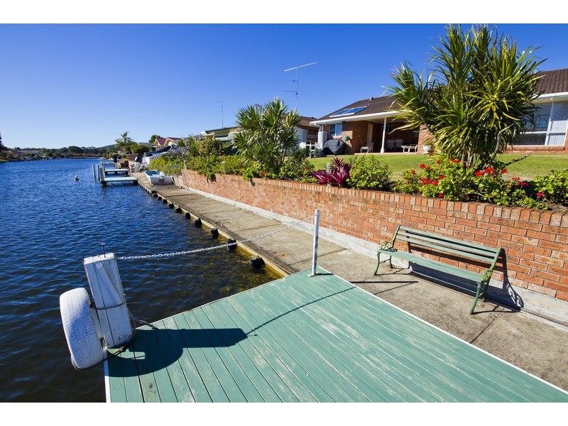 17 Friendship Key, Forster NSW 2428