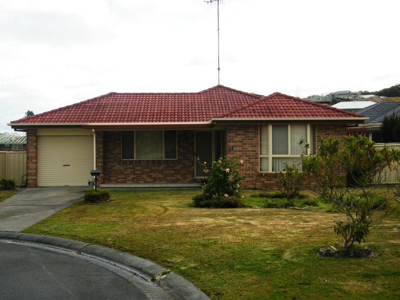 11 Bennett Place, Forster NSW 2428