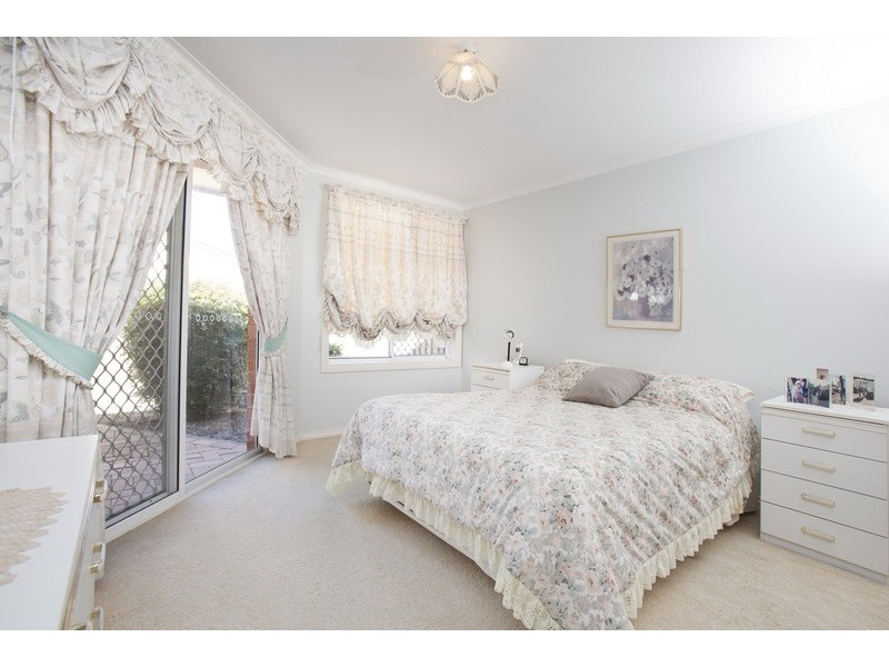 8 Lutea  Place, Forster NSW 2428