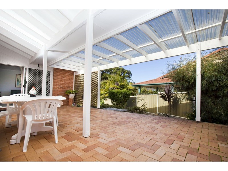 8 Lutea  Place, Forster NSW 2428