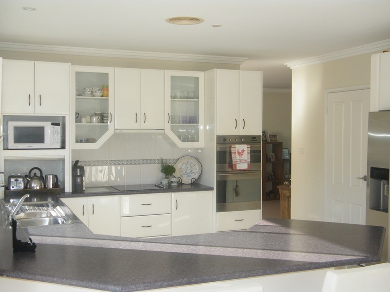 8 Fleeting Place, Tuncurry NSW 2428