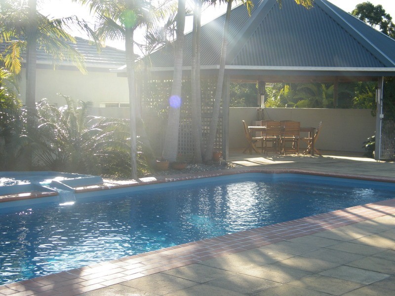 8 Fleeting Place, Tuncurry NSW 2428
