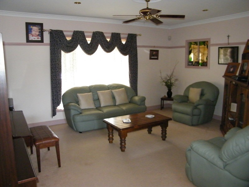 1523 The Lakesway, Rainbow Flat NSW 2430