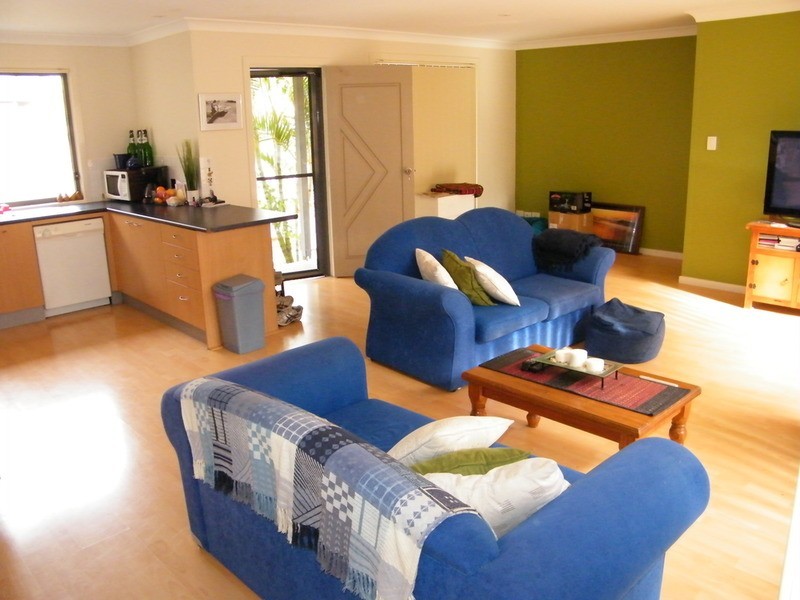 2/34 Surfview Avenue, Forster NSW 2428