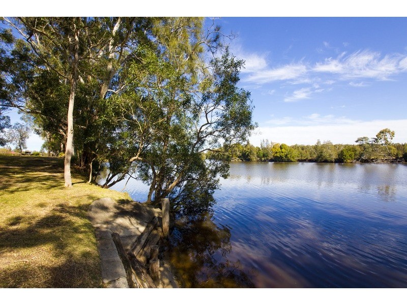 2 Riverview Place, Darawank NSW 2428
