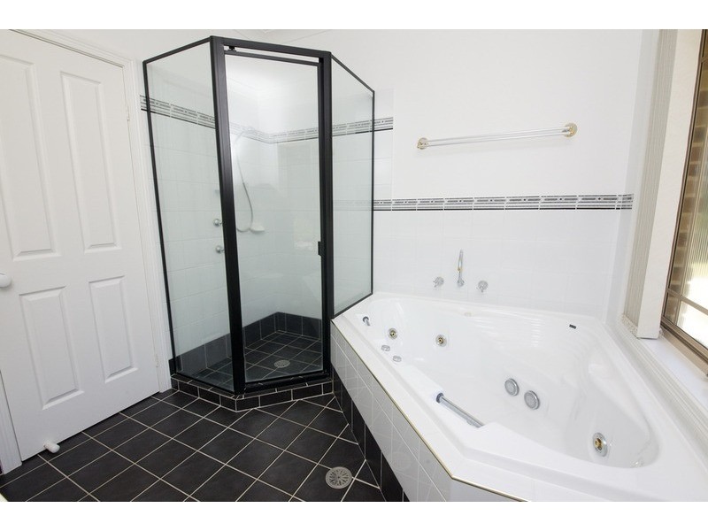 2 Riverview Place, Darawank NSW 2428