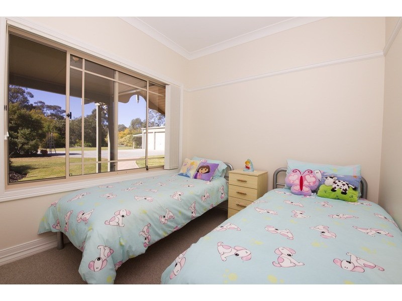2 Riverview Place, Darawank NSW 2428