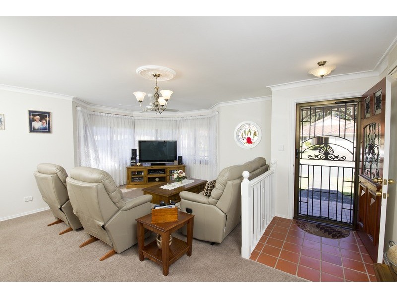 1/4 Wallamba Close, Tuncurry NSW 2428