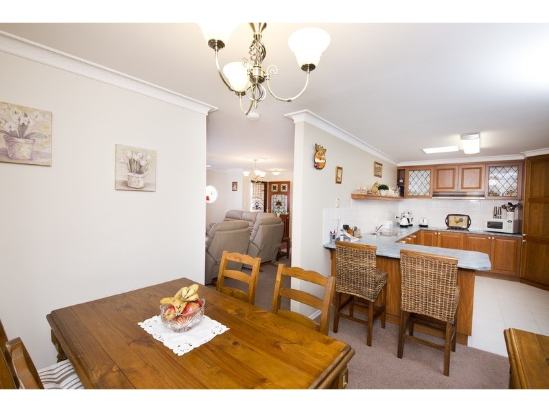 1/4 Wallamba Close, Tuncurry NSW 2428