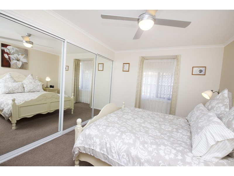 1/4 Wallamba Close, Tuncurry NSW 2428