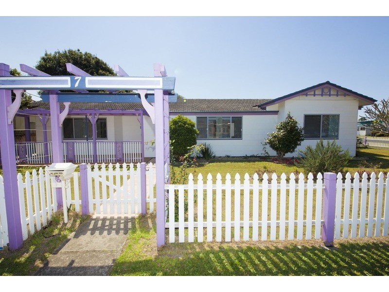 7 Strand Street, Forster NSW 2428