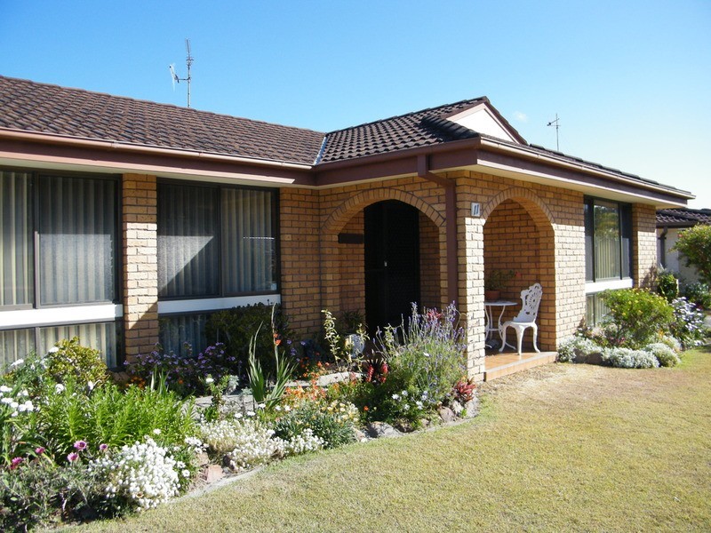 11 Regency Circuit, Tuncurry NSW 2428