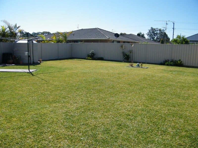 11 Fig Tree Court, Forster NSW 2428