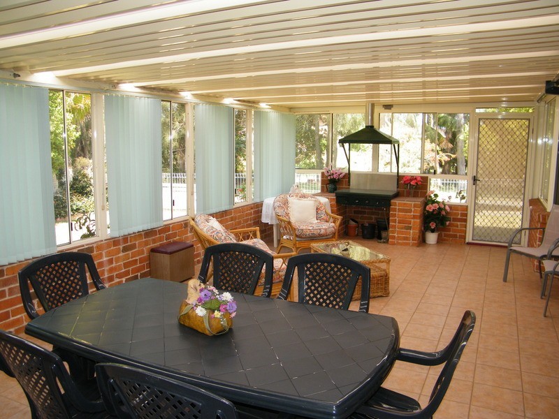 4 Lachlan Avenue, Tuncurry NSW 2428