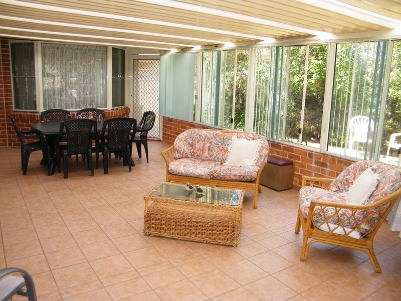 4 Lachlan Avenue, Tuncurry NSW 2428