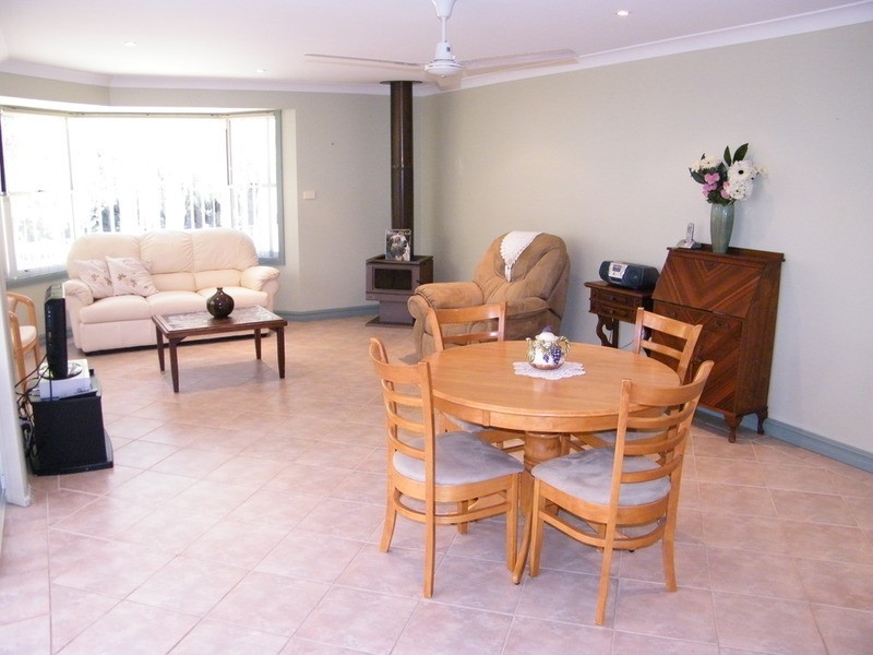 4 Lachlan Avenue, Tuncurry NSW 2428