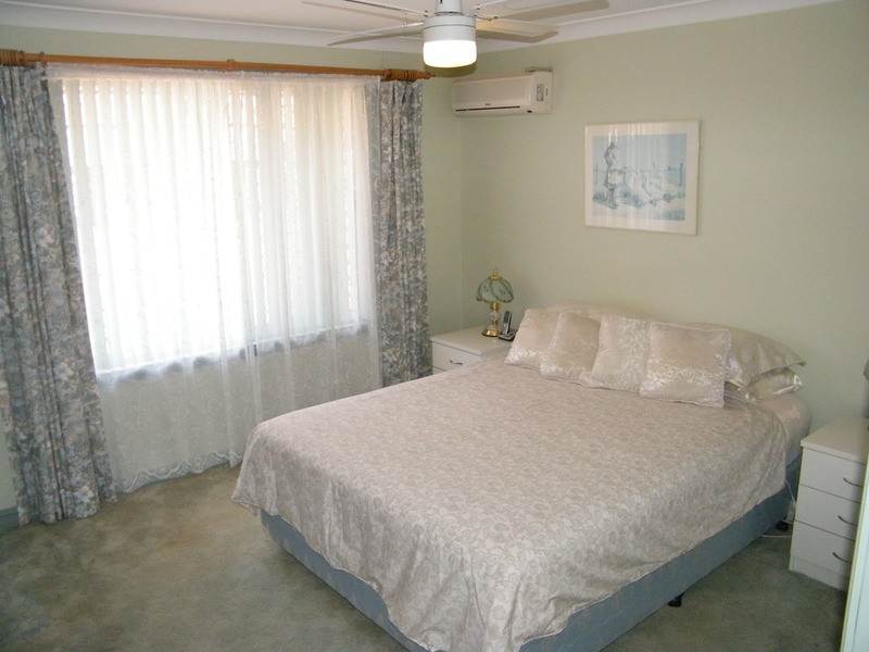 4 Lachlan Avenue, Tuncurry NSW 2428