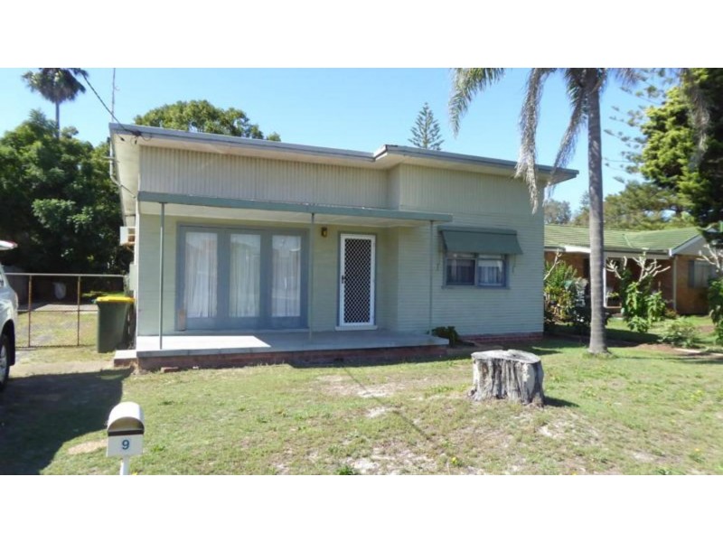 9 Parkes Street, Tuncurry NSW 2428