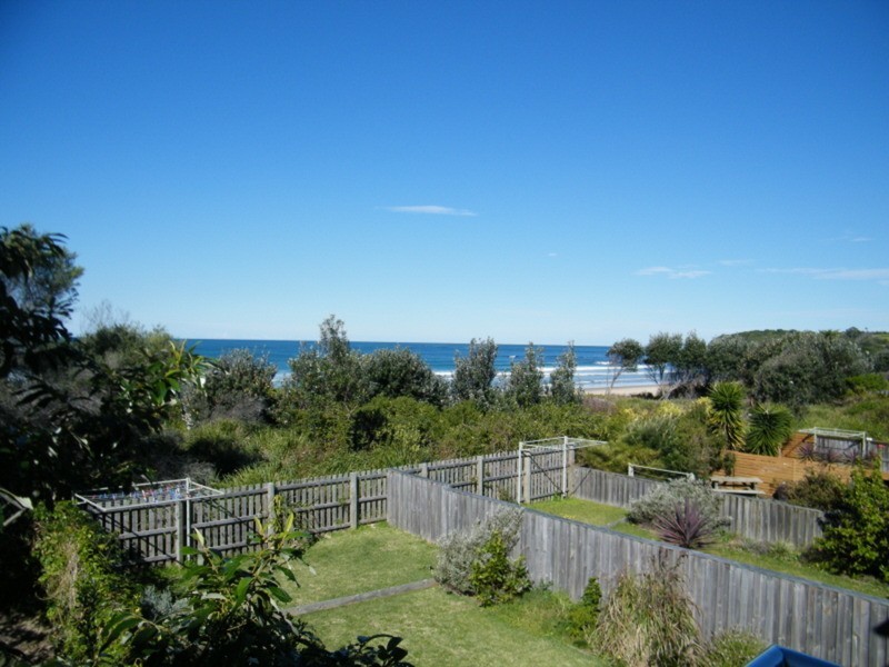 17 Jubilee Parade, Diamond Beach NSW 2430