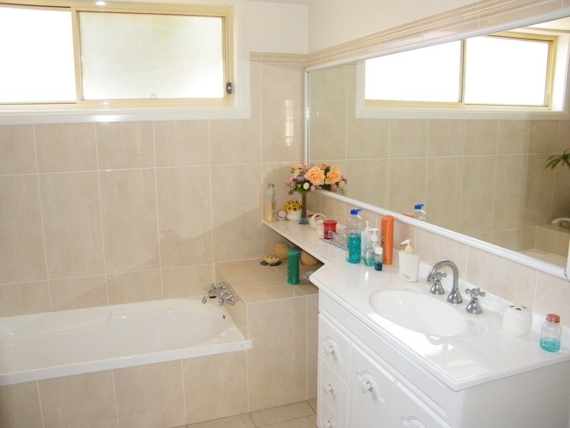 19 Robina Grove, Forster NSW 2428