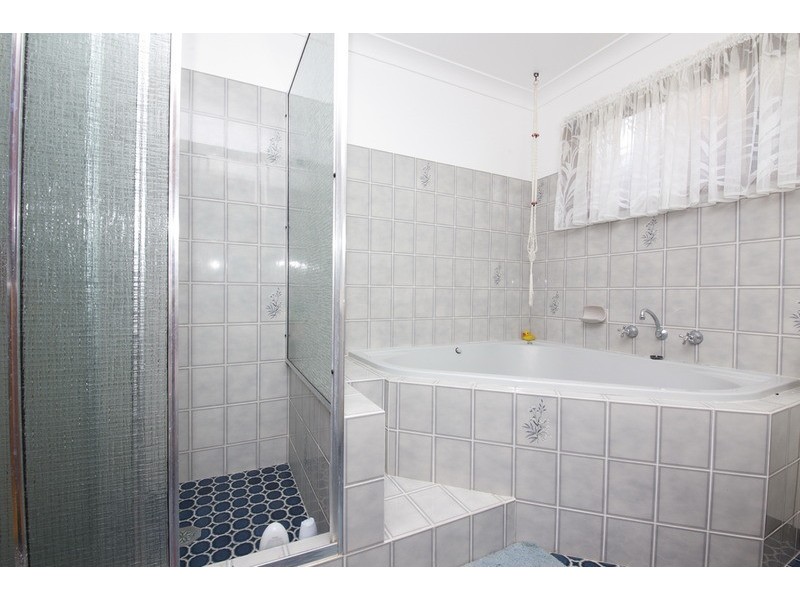 17 Sunbakers  Drive, Forster NSW 2428