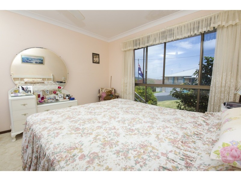 17 Sunbakers  Drive, Forster NSW 2428