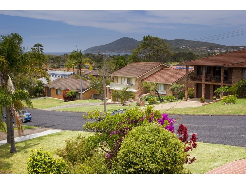 17 Sunbakers  Drive, Forster NSW 2428