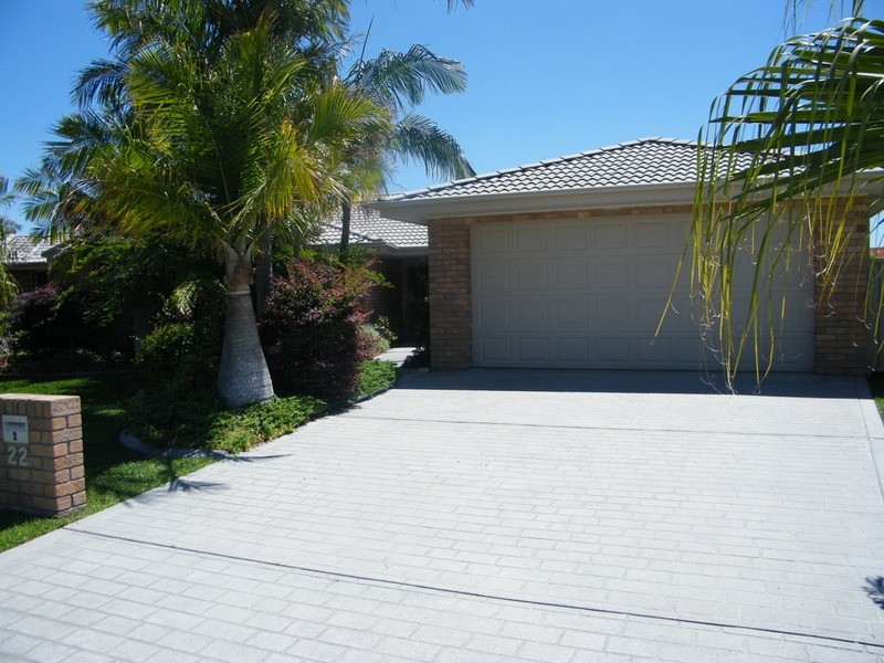 2/22 Livistona Drive, Forster NSW 2428