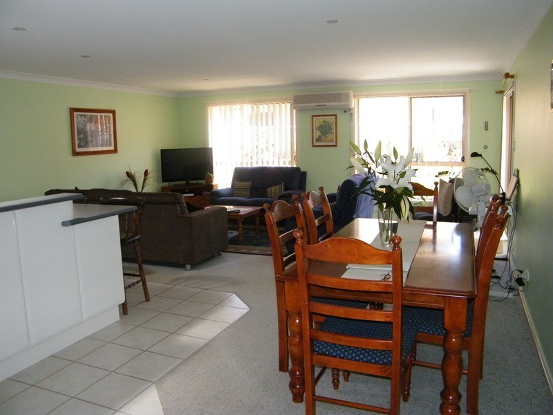 2/22 Livistona Drive, Forster NSW 2428