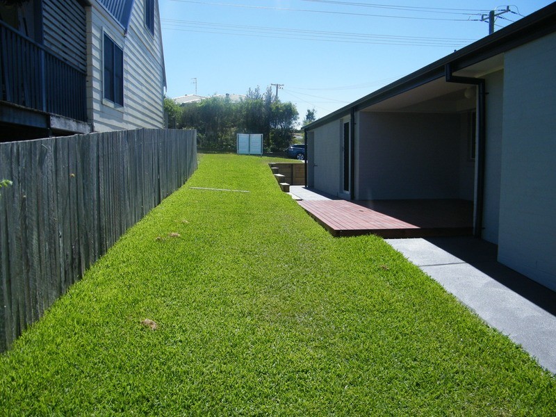 37 Lakeview Crescent, Forster NSW 2428