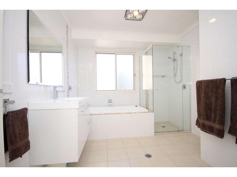 6 The Boulevarde, Hallidays Point NSW 2430