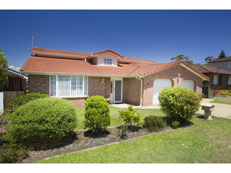 34 Churchill Road, Forster NSW 2428