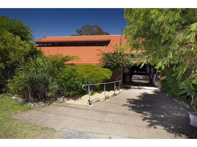 77 Green Point Drive, Green Point NSW 2428