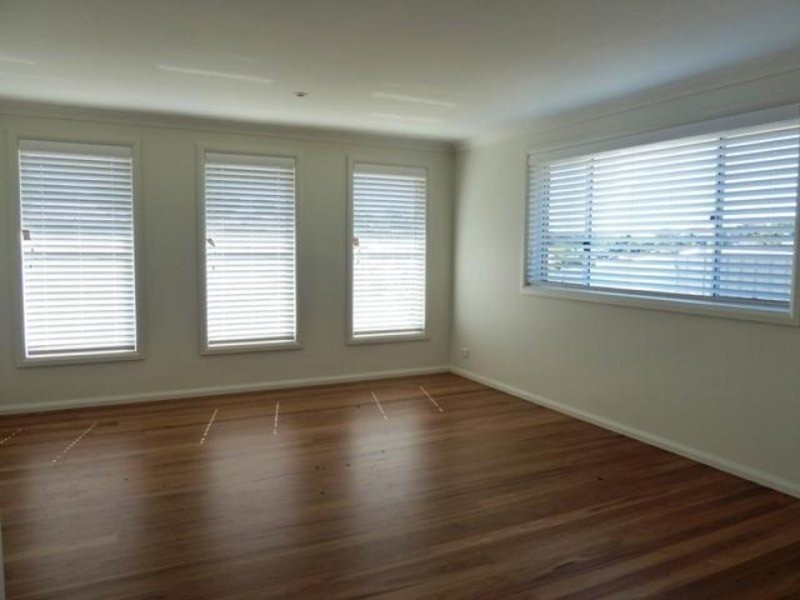 1/8 Wirrana Circuit, Forster NSW 2428