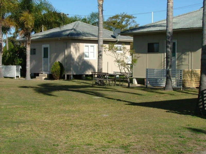 Cabin 1 & 5/24 Short Street, Forster NSW 2428