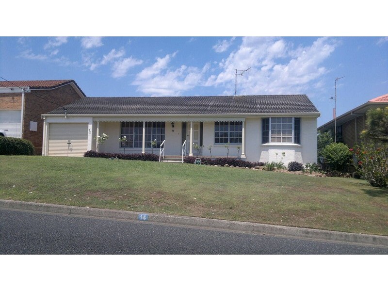 14 Churchill Road, Forster NSW 2428