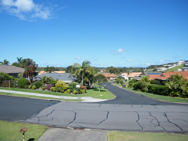 77  Pioneer Drive, Forster NSW 2428