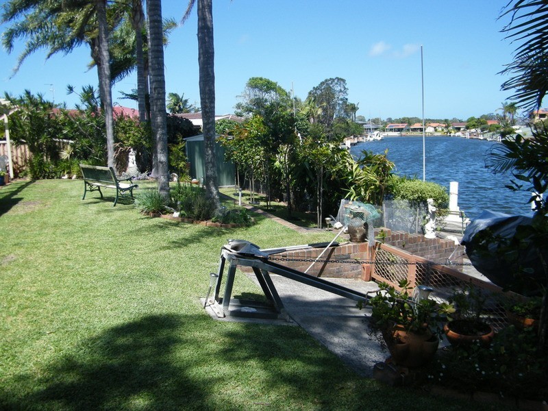 69 Elouera Crescent, Forster NSW 2428